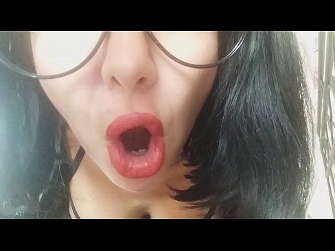 ❤️ Heval, dêya te îro nahêle tu biçî dibistanê... Pir hewcedariya min bi te heye... ️ Kalîteya porno li me ☑